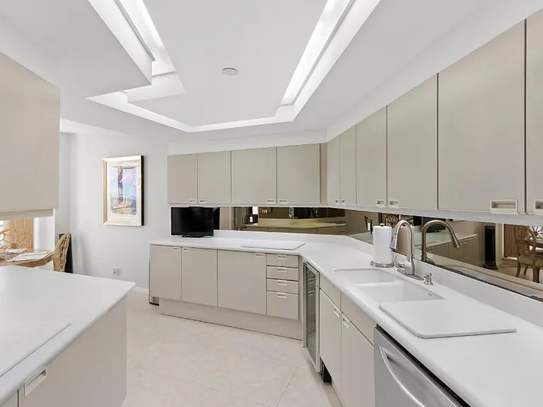 100 Lakeshore Dr #957 — Photo 15