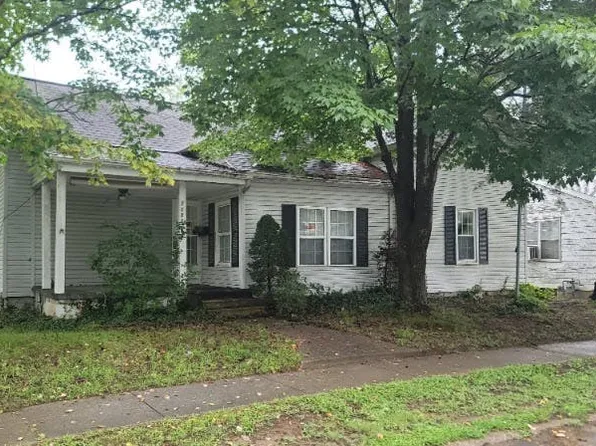 1100 Jefferson Ave, Johnston City, IL 62951