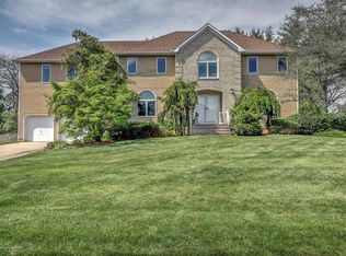 11 Delta Dr, Ocean, NJ 07712