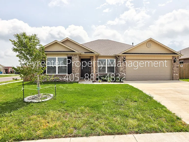 440 Fox Den Dr — Photo 2
