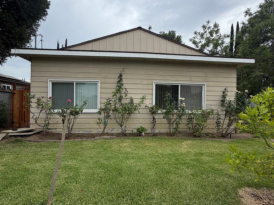 1st image of 23242 Victory Blvd