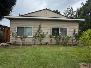 23242 Victory Blvd, Woodland Hills, CA 91367