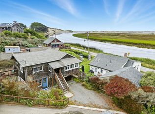 195 Ocean View Ave, Bodega Bay, CA 94923