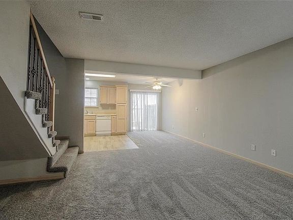 5th image of 712C SE London Way