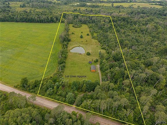 2nd image of 7283 Dineharts Crossing Rd