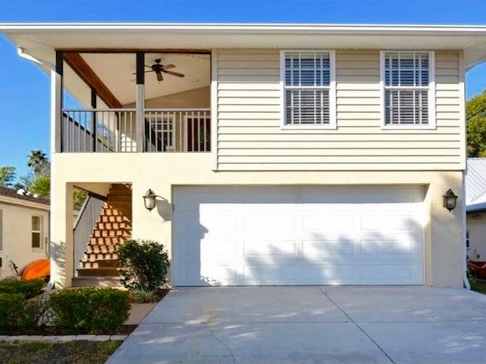 1st image of 828 Gantt Ave
