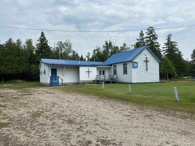 2970 W Us Highway 2 Hwy, Gulliver, MI, 49840