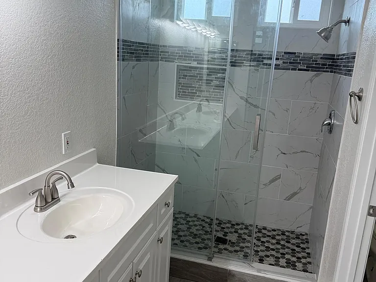 1641 Wesley Way — Photo 30