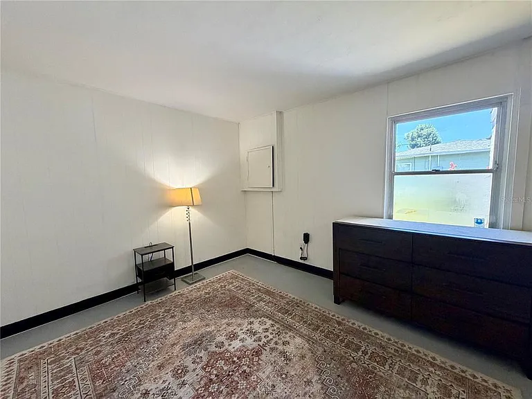 1109 S Betty Ln — Photo 16