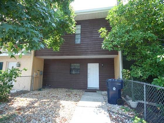 1st image of 721 N Himes Ave