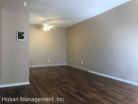 2nd image of 2975 Euclid Ave APT 10