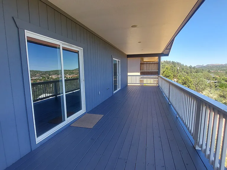 713 W Summit St — Photo 22