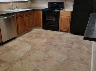 302 N Whitaker St, Pryor, OK 74361