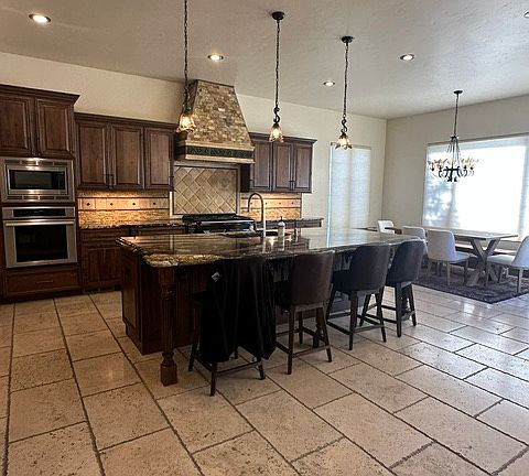 5th image of 685 Sand Cherry Ct