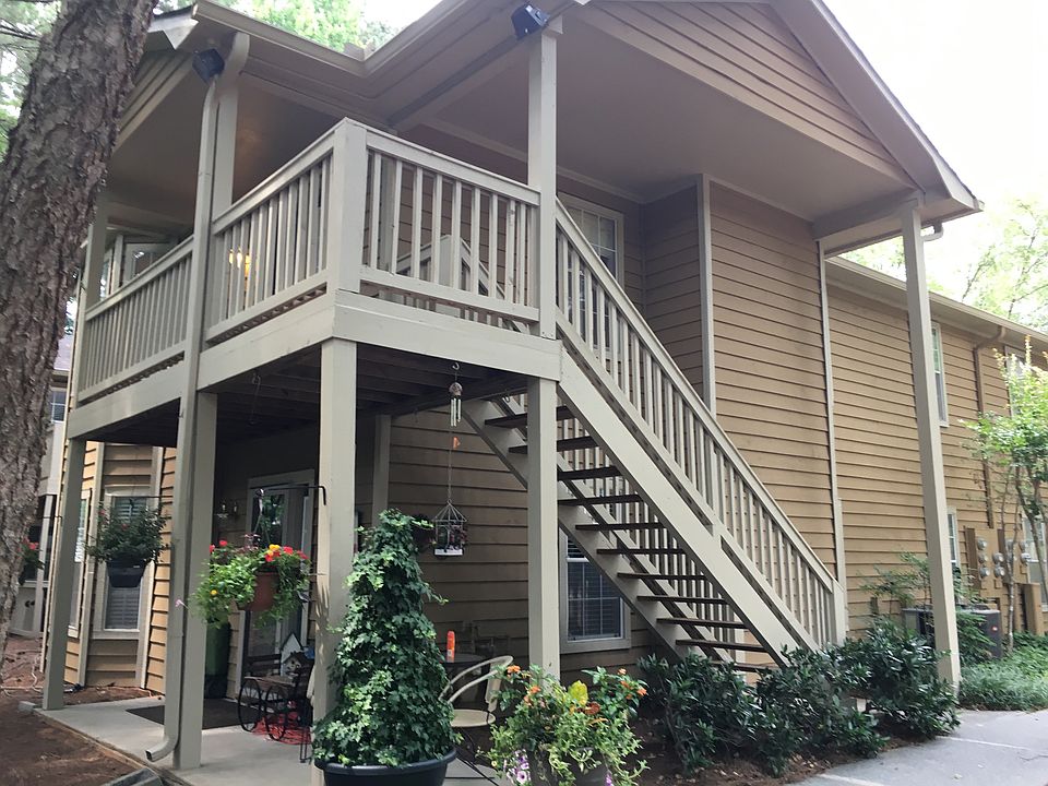 1st image of 1203 Country Park Dr SE