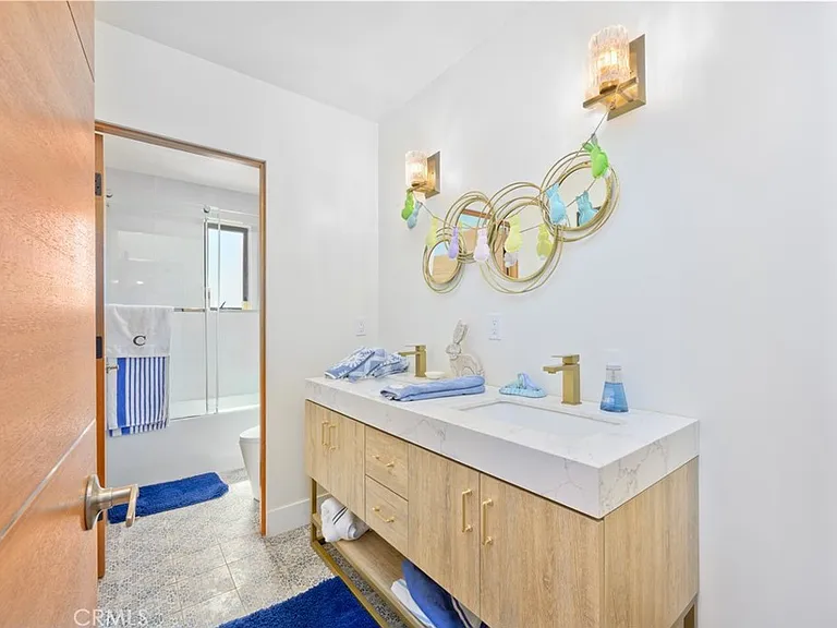 504 Balboa Blvd E — Photo 4