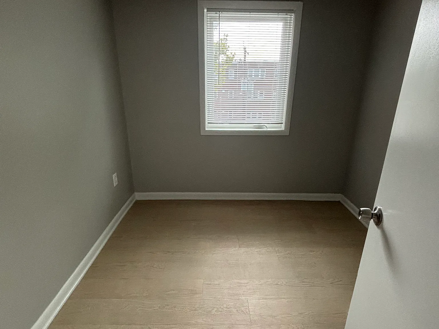 6 bed, 1700 sqft, $7,000 — Photo 2