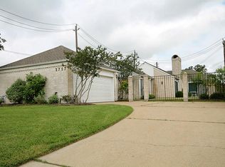 2727 Country Club Blvd, Sugar Land, TX 77478