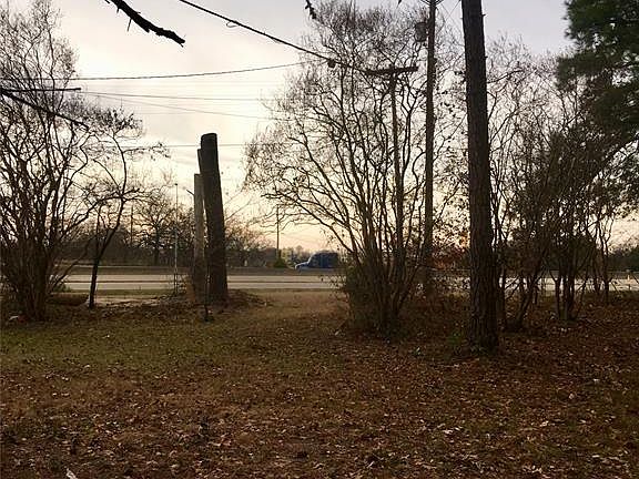 3rd image of 1137 Industrial Dr W