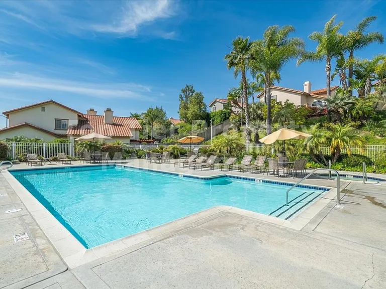 1568 Mallorca Dr — Photo 43