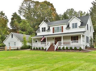 20 Weiss Rd, Upper Saddle River, NJ 07458