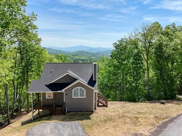 296 Peaks Dr, Hayesville, NC 28904