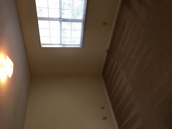 4th image of 4 Wooddale Dr