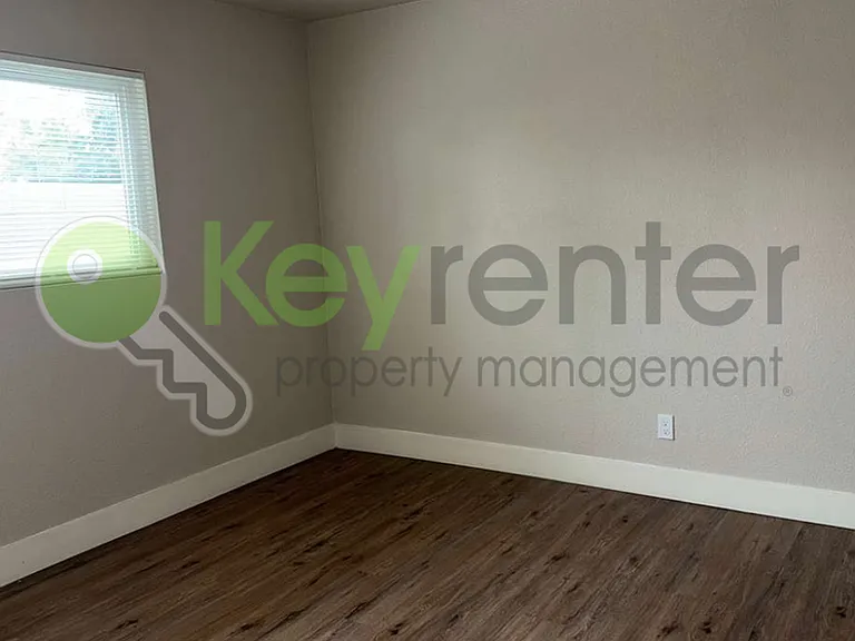 5720 Falconer Way #B — Photo 7