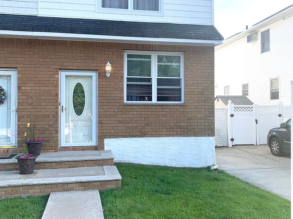 1st image of 480 Dongan Hills Ave