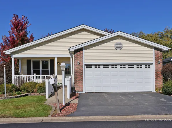 3702 Brookside Ct, Grayslake, IL 60030