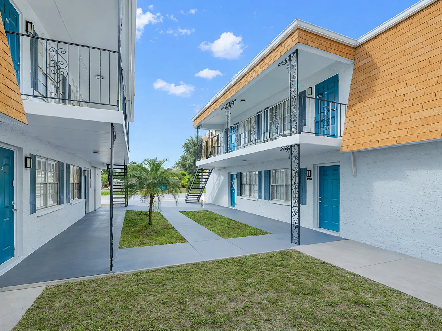 Uptown Villas 68 — Photo 2