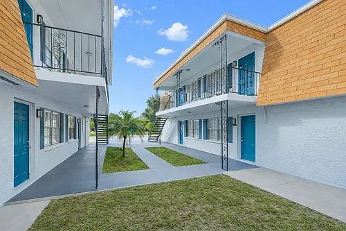 Uptown Villas 68 Photo 1