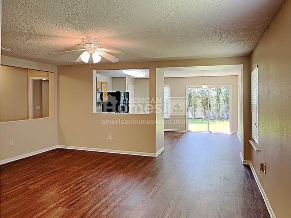 3rd image of 11472 Bonnie Lakes Ct
