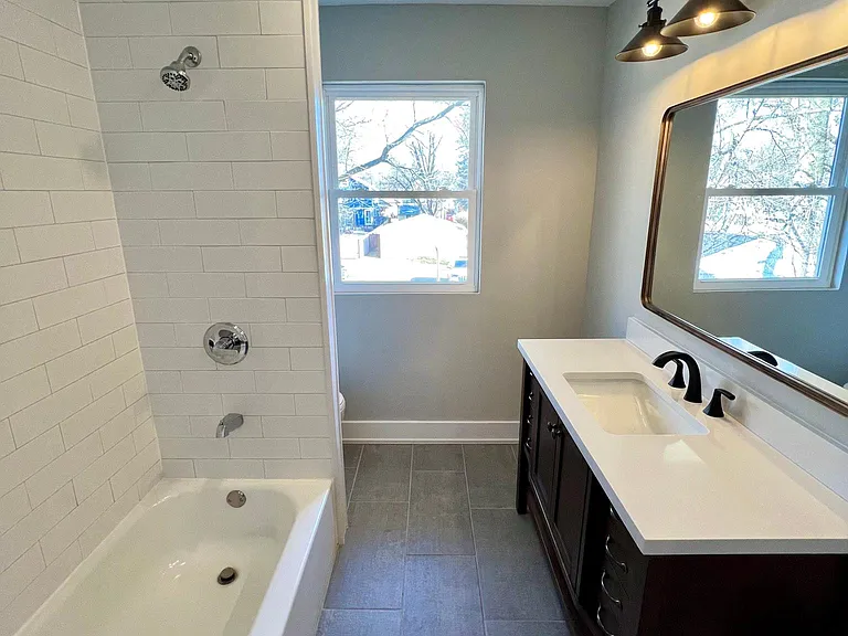 4627 N College Ave — Photo 13