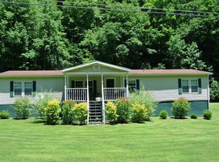 1032 Honeysuckle Ln, Adamsville, AL 35005