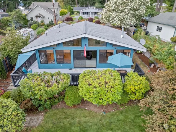 40 NE Lynnwood Loop, Belfair, WA 98528