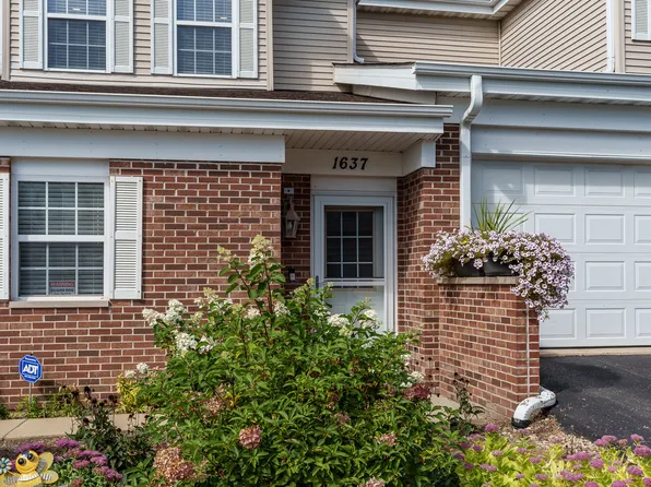 1637 White Oak Trl #1637, Cherry Valley, IL 61016