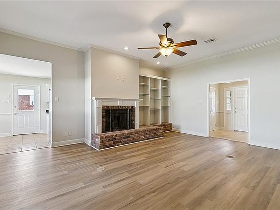 3rd image of 3305 Grandlake Blvd