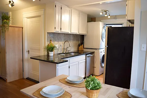 33 Almy St #2 Photo 1
