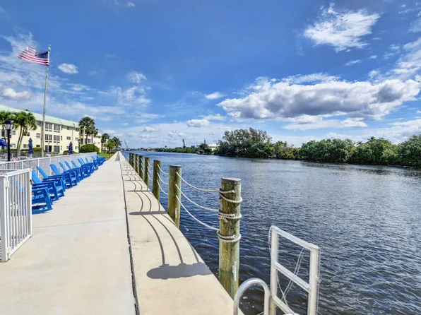 10 Colonial Club Drive #305, Boynton Beach, FL 33435