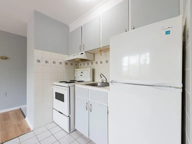 5375 Rector St — Photo 3