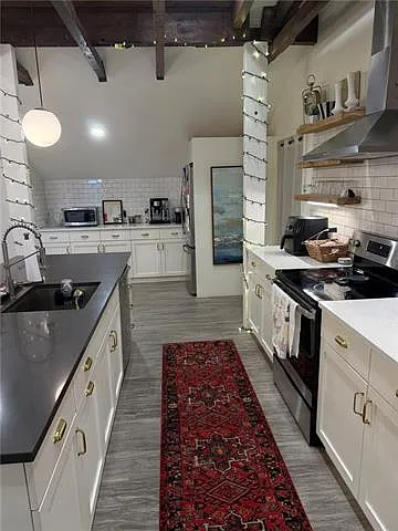 803 Baronne St — Photo 19