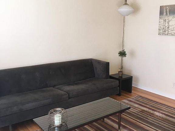 2nd image of 4221 Mesa Grande Pl SE