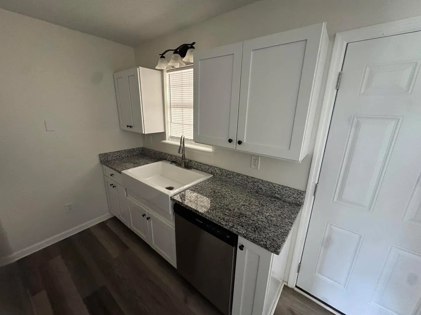 3 bed, $1,325 — Photo 3
