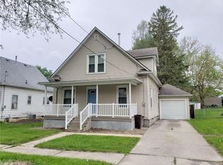 419 E 2nd St S, Newton, IA 50208