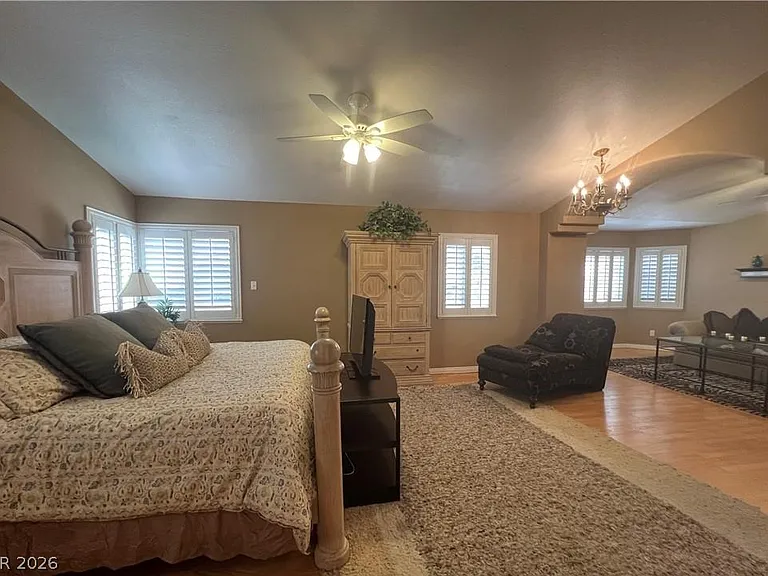 7611 Cougar Creek Cir — Photo 32