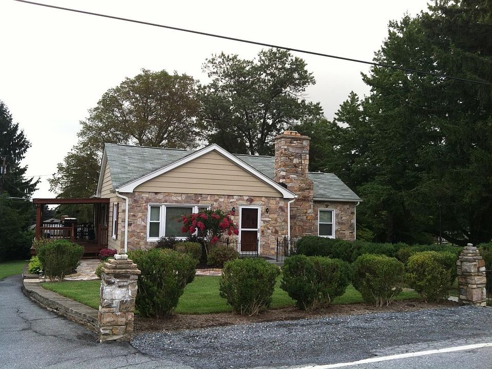 Exterior 1