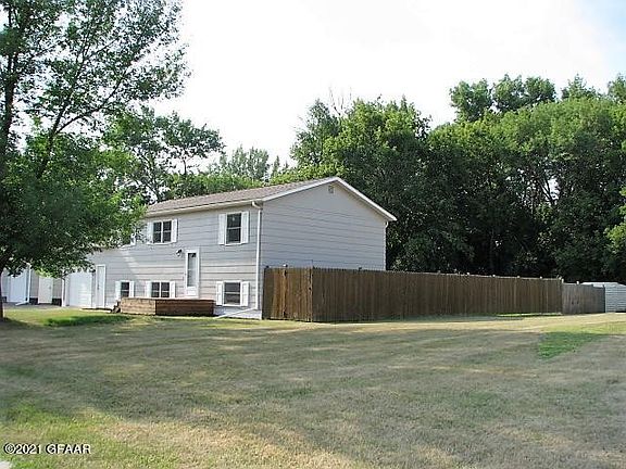 2nd image of 520 Bjornson Dr