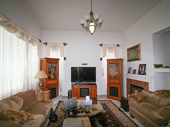 2nd image of 2171 Cabana Ln
