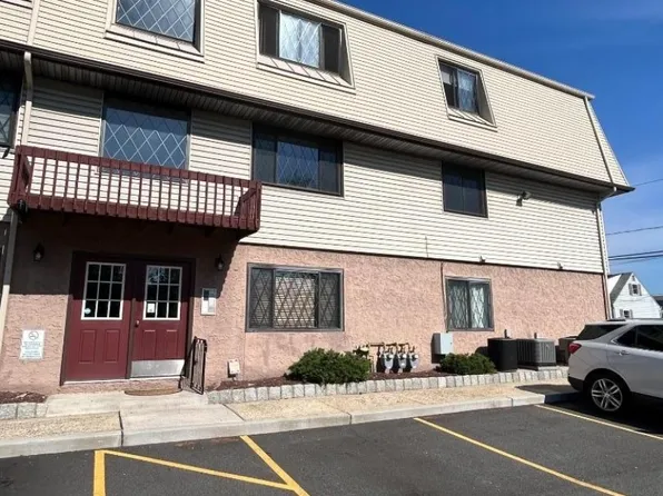 846 Riverside Ave BLDG 846 #202, Lyndhurst Twp., NJ 07071